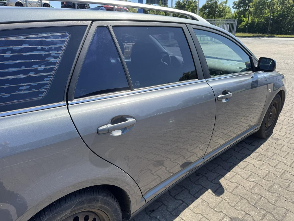 Toyota Avensis T25 original T&uuml;r hinten rechts 1E5 Gray Perleffekt Kombi Rohbau Bj.2004